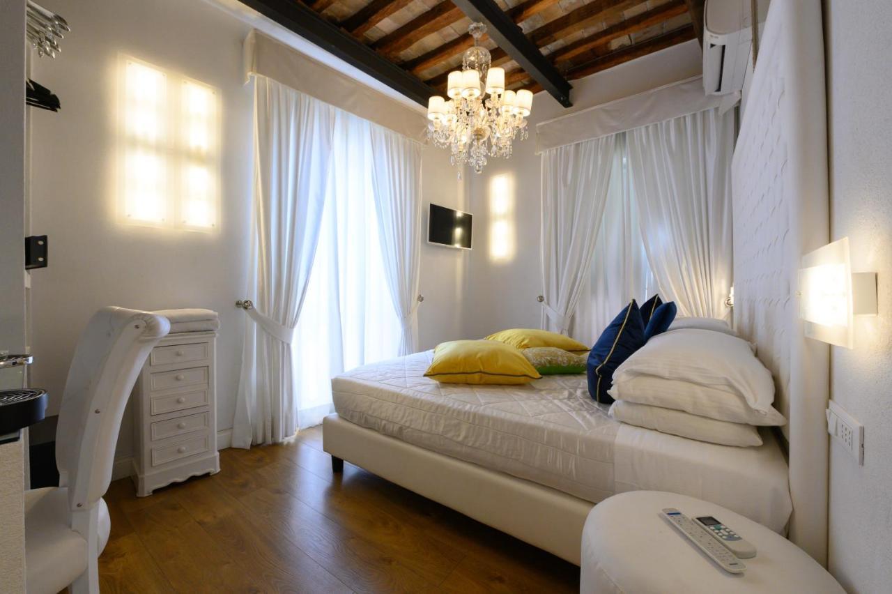 Gasthuis Domus Spagna Frattina 3*
